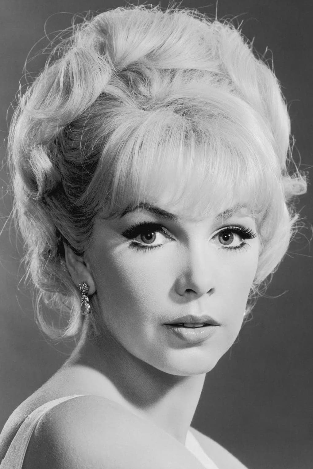 Stella Stevens